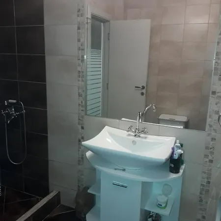 Kuca Zelenika شقة بودغوريتْسا